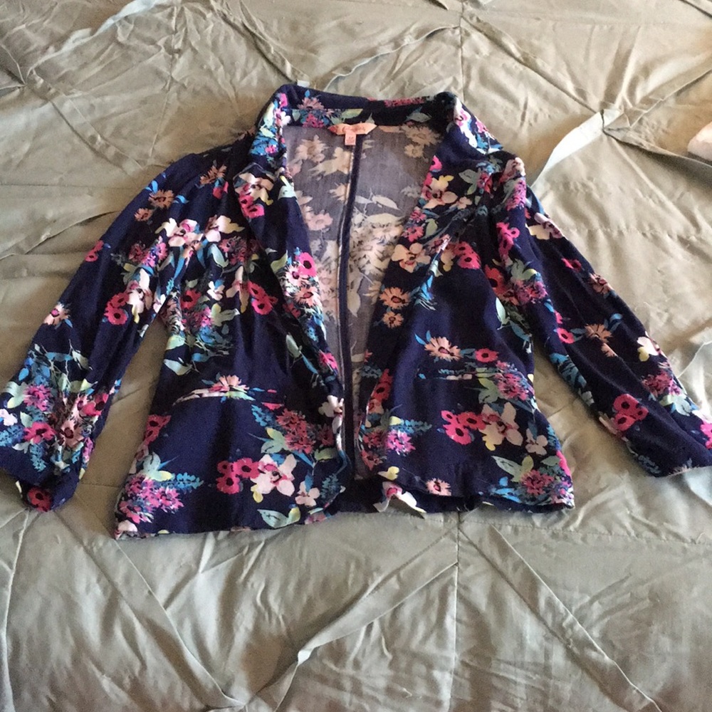 3/4 sleeve floral blazer